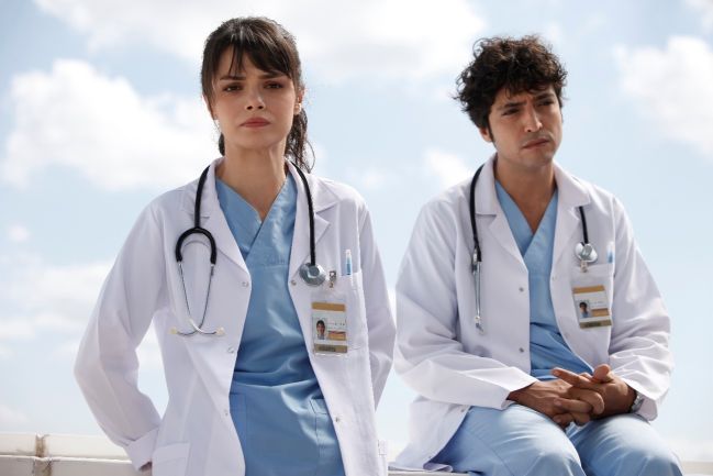 TNT Series emitirá el último episodio de la serie turca Doctor Milagro -  TVLaint