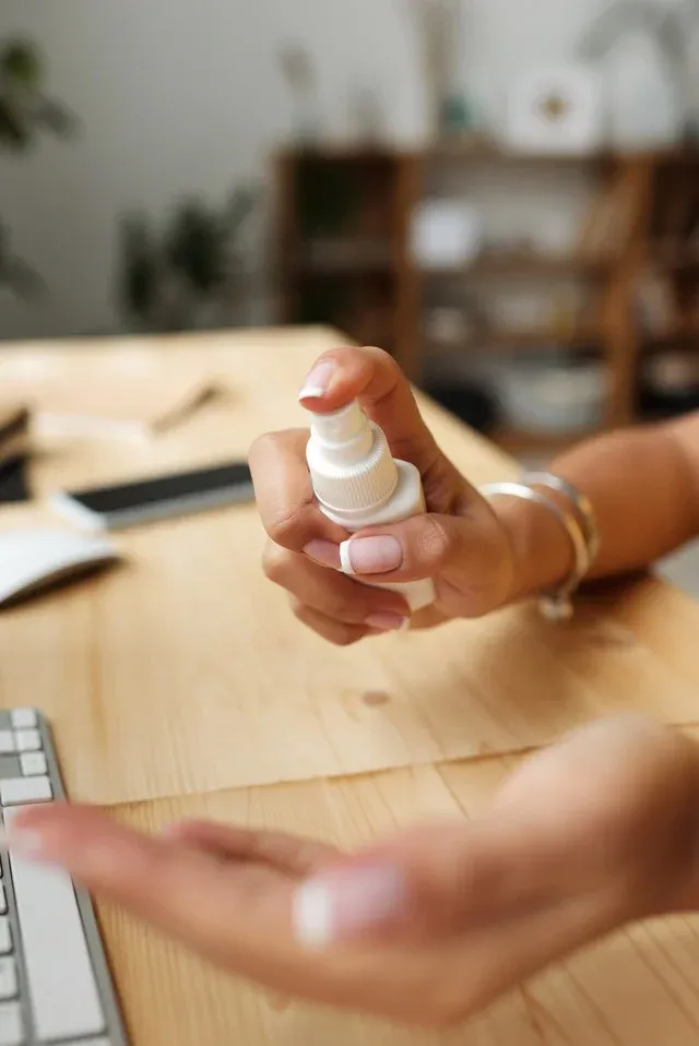 Hand sanitizer to keep workstation virus-free