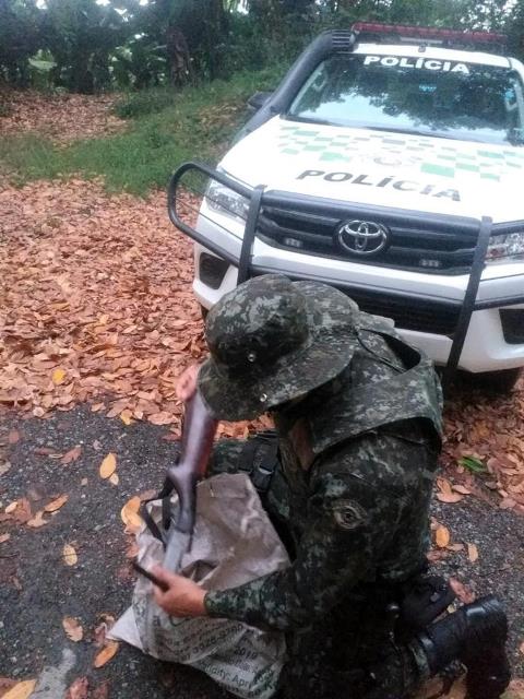 Policia Ambiental flagra porte ilegal de arma de fogo e munições em Eldorado