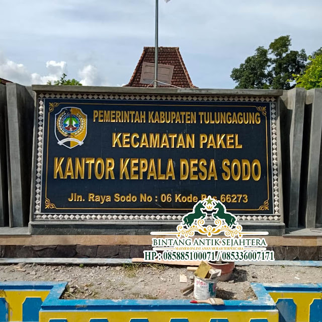 prasasti papan nama kantor desa