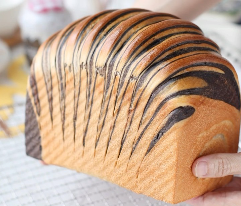 The accordion bread , a bakery near me