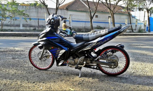 Gambar Modifikasi Jupiter MX Jari-Jari Hitam Keren