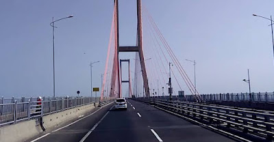 Tahun Baru 2021 - 2022, Polda Jawa Timur akan menutup Jembatan Surabaya Madura (Suramadu) saat perayaan malam Tahun Baru 2021-2022