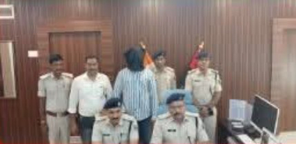 अररिया जिले का टॉप-10 में शामिल मोस्ट वांटेड कुख्यात ईनामी अपराधी बिनोद राठौर उर्फ विनोद यादव गिरफ्तार।