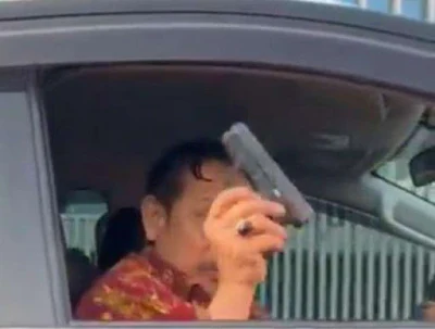 Viral Pengemudi Pajero Acungkan Pistol Diduga Pensiunan TNI: Kapuspen Buka Suara, Polisi Selidiki