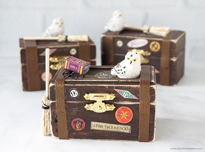 DIY Hogwarts Trunk Ornaments