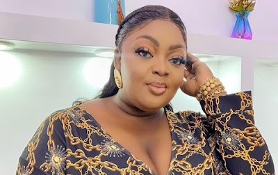 “Don’t Rely On People”— Eniola Badmus Says As She Shares A Trimmer Photo Of Herself