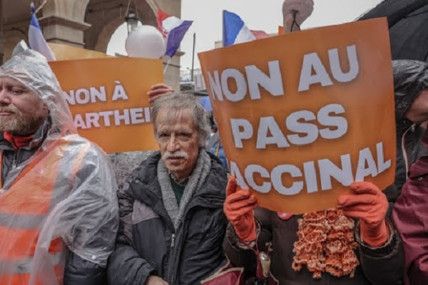 Covid-19 : Le nombre de Français favorables au passe sanitaire en forte baisse