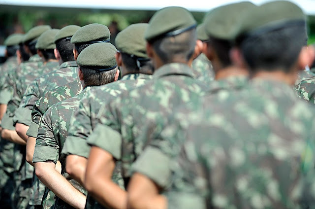 Senado analisa projeto que prioriza adolescente em medida socioeducativa no serviço militar