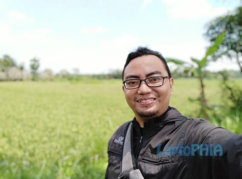 Hasil Foto Kamera Depan Xiaomi Redmi Note 11