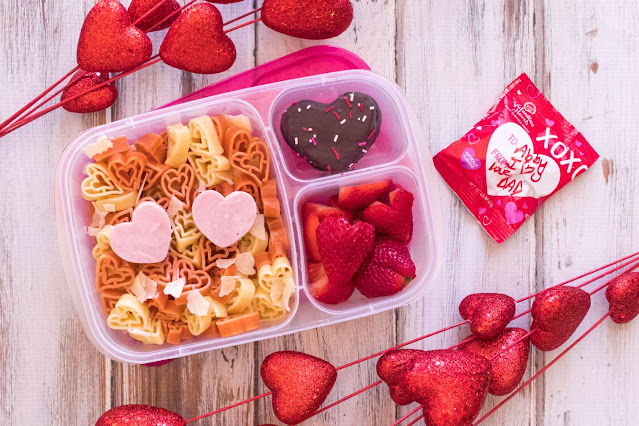 How to Make a Valentine's Day School Lunch From ALDI