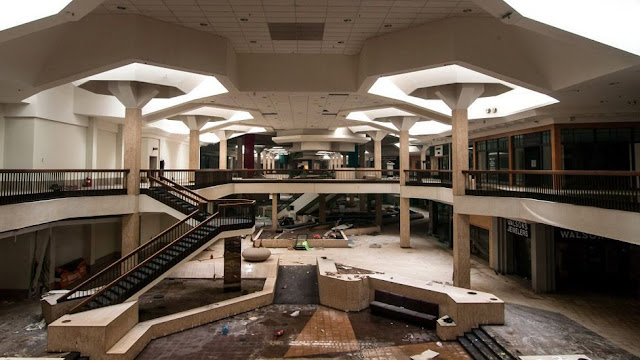 What causes malls to fail?