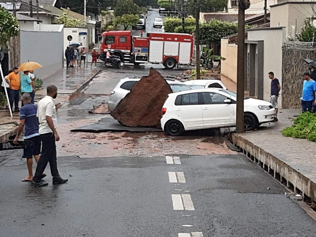 Barretos decreta calamidade pública após chuvas fortes