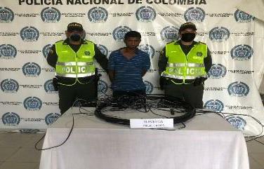 https://www.notasrosas.com/Detenido en Valledupar, por hurtar cables avaluados en $10 millones, propiedad de la empresa Movistar