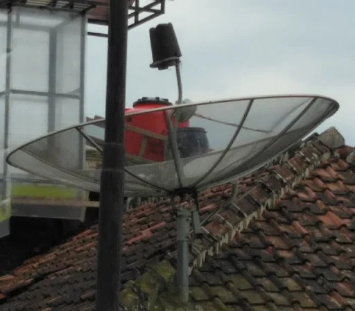 Pasang parabola jaring Venus di Ds. Cipedung Kutawaringin Kab. Bandung