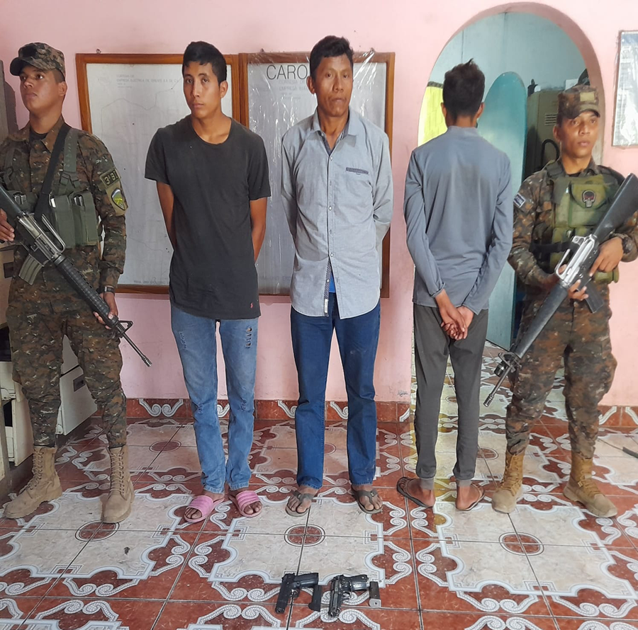 El Salvador: Militares capturan a salvadoreño y dos hondureños de la MS13 en San Miguel