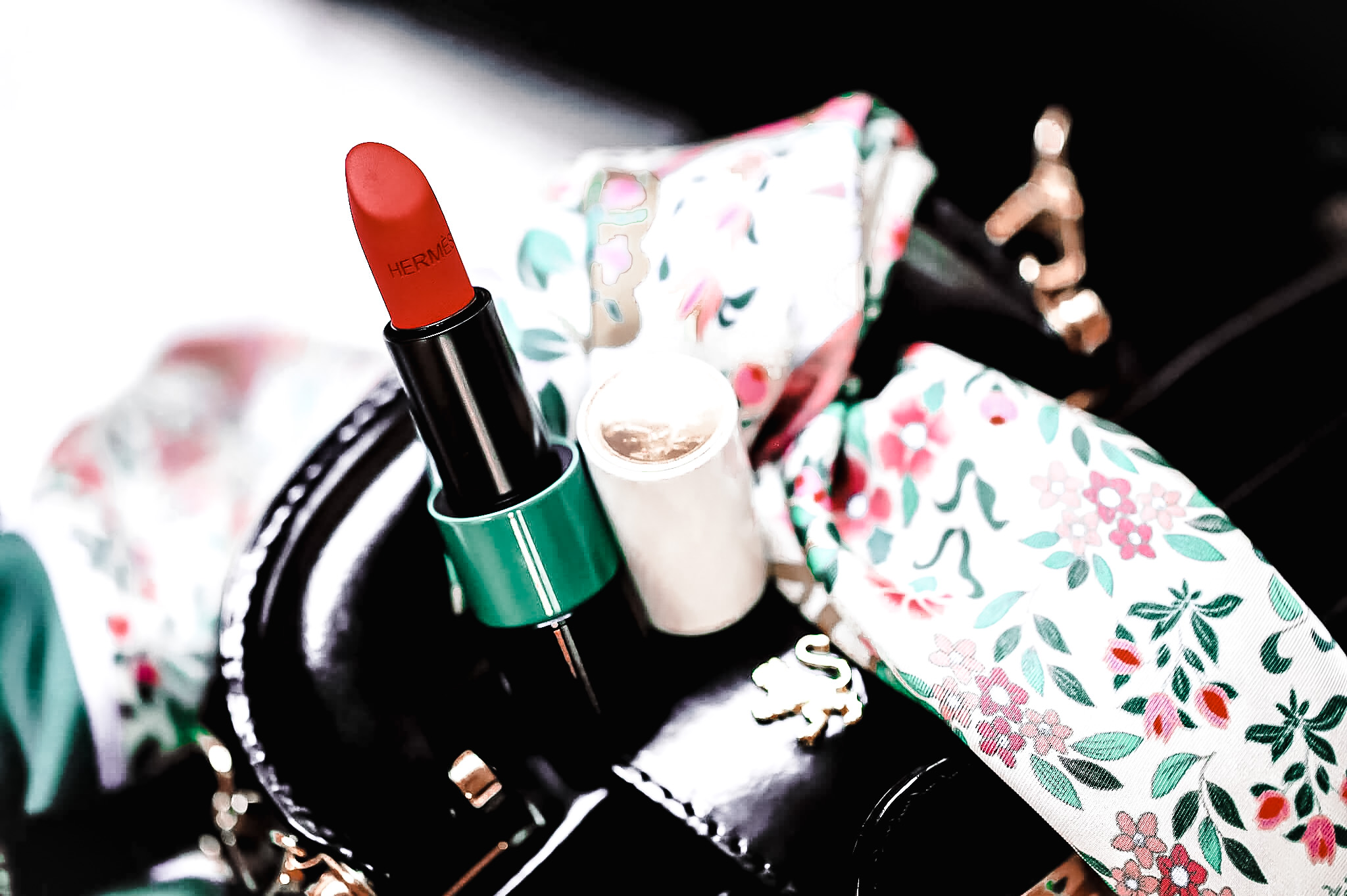 Rouge Hermes : Cadeau de Noël pour une Lipstick Junkie ?