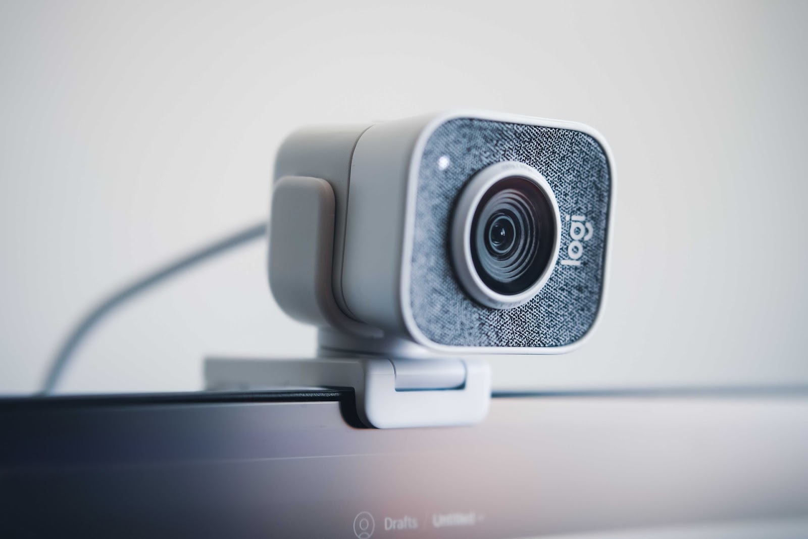 Top 3 Best Budget Webcams for Video Calling