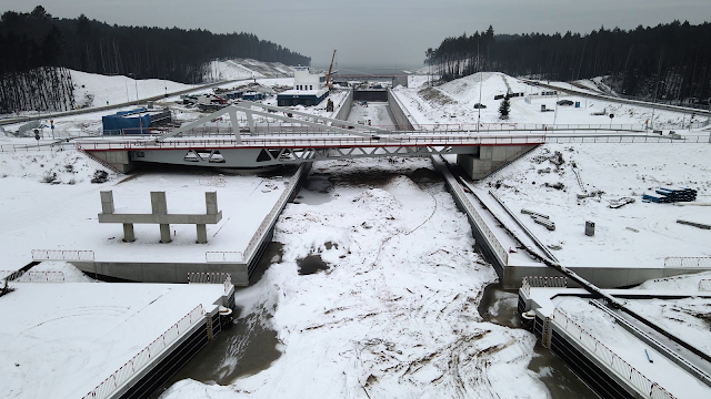 Новые снимки со строительства судоходного канала через Балтийскую (Вислинскую) косу в Польше.