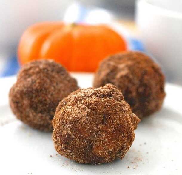 Cinnamon Sugar Pumpkin Donut Holes