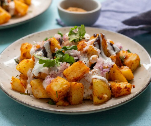 Aloo chaat is a popular Indian street food