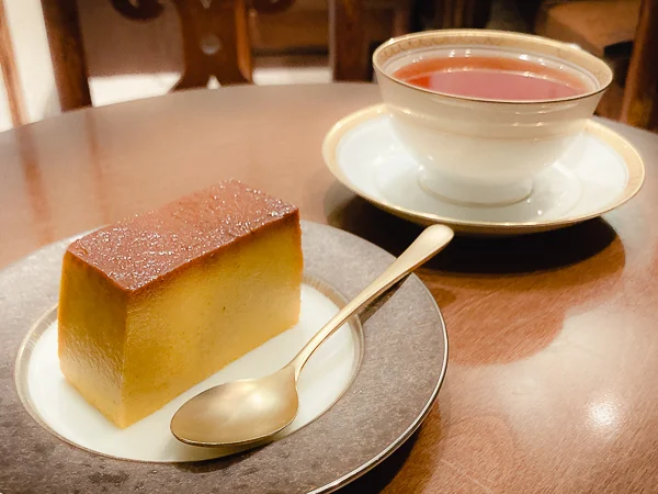 渋谷『喫茶サテラ』期間限定かぼちゃプリンと紅茶