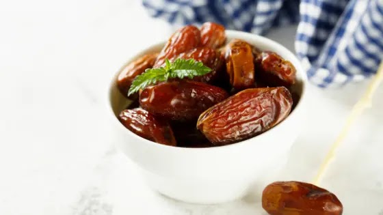 Benefits of dates on an empty stomach