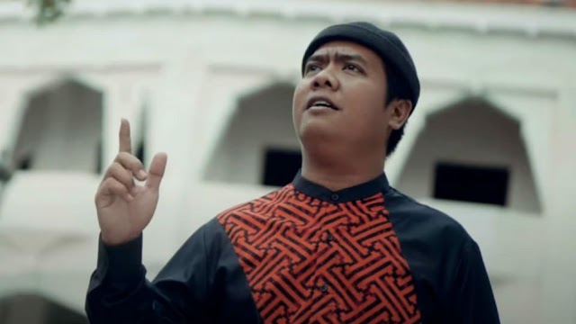 Penyanyi Religi Asal Pamekasan Madura “Fariji Dawuh” Rilis Mini Album RI5 di PasarLagu Indonesia