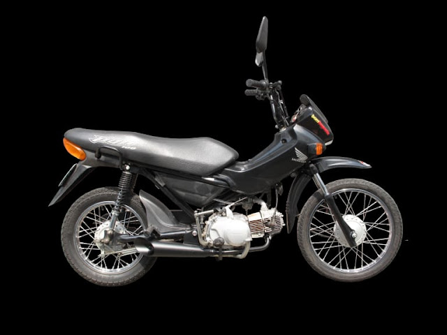 Moto é furtada no Centro da cidade de Caraúbas