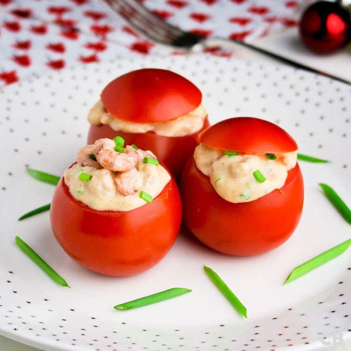 Geenpansgerecht: tomaatjes gevuld met een boozy garnalensalade en lekker brood