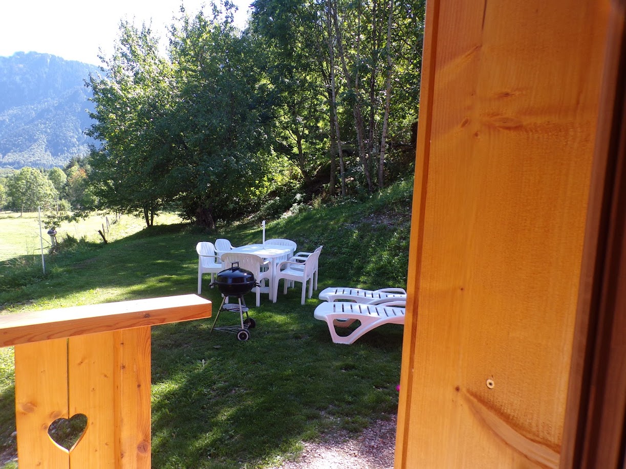 jardin accès de plein pied chalet la dranse