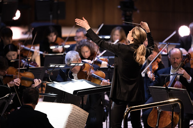 London Philharmonic Orchestra, Karina Canellakis at Royal Festival Hall (photo Benjamin Ealovega)