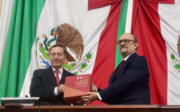 Ricardo Ruiz entrega el V informe de gobierno al Congreso de la CDMX