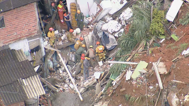 Chuvas deixam 19 mortos, fazem rios transbordarem e alagam cidades no estado de São Paulo