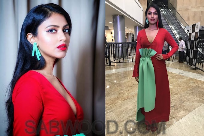 [Babes In Blue] Amala Paul Looking Gorgeous at Filmfare Awards