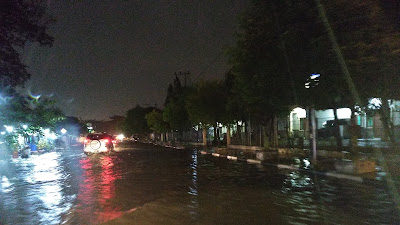 Hujan Deras, Sejumlah Jalan Di Banda Aceh Tergenang Banjir
