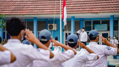 Wagub Jabar Motivasi Siswa SMAN 1 Cilamaya Hadapi Masa Depan