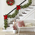 Idee creative per addobbare la scala di casa a Natale 