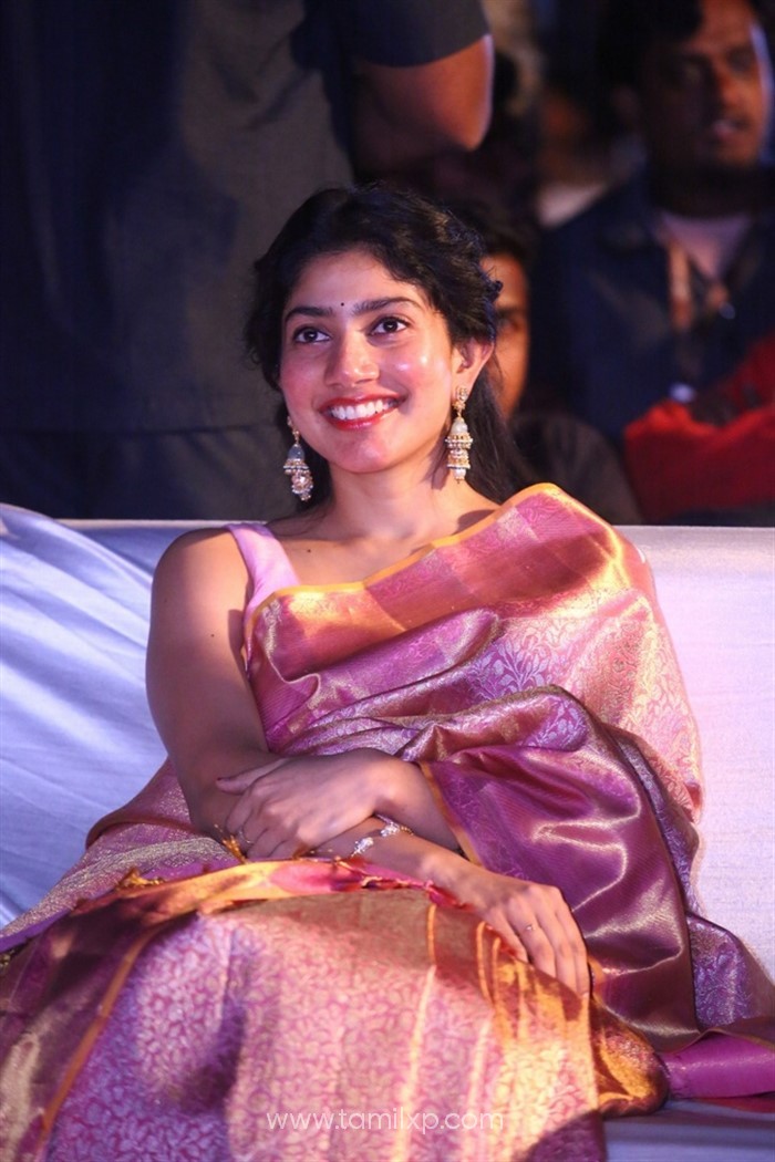 Actress Sai Pallavi Cute Saree Stills