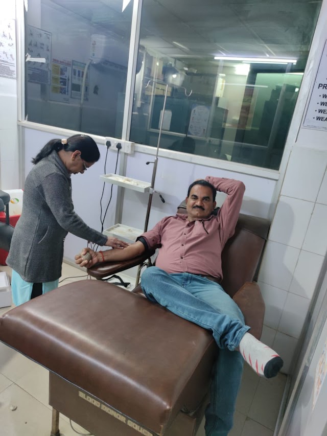 लायन अशोक शर्मा ने 28 वी वार किया रक्तदान   डिलेवरी से परेशान महिला को दिया जीवनदान