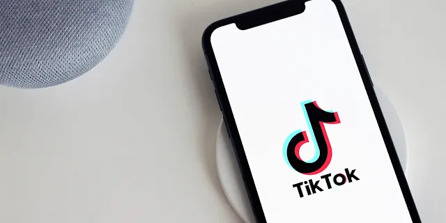 تطبيق تيك توك على الآيفون