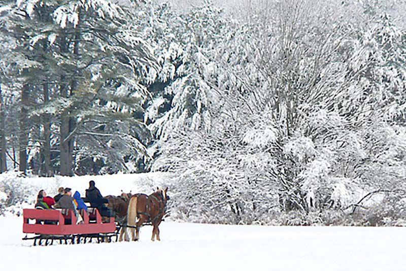 16 Summer Vacation Spots That Are Amazingly Beautiful in Winter