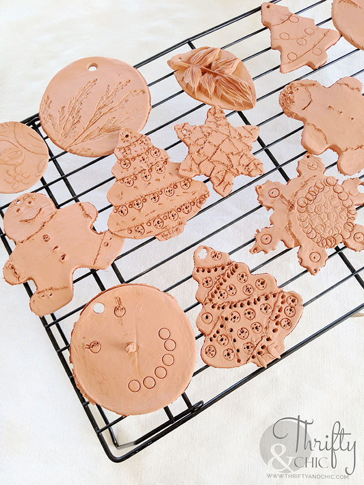 diy terracotta decor, diy terracotta essential oil diffuser, diy terra cotta ornaments, easy terra cotta clay diffuser, diy essential oil diffuser