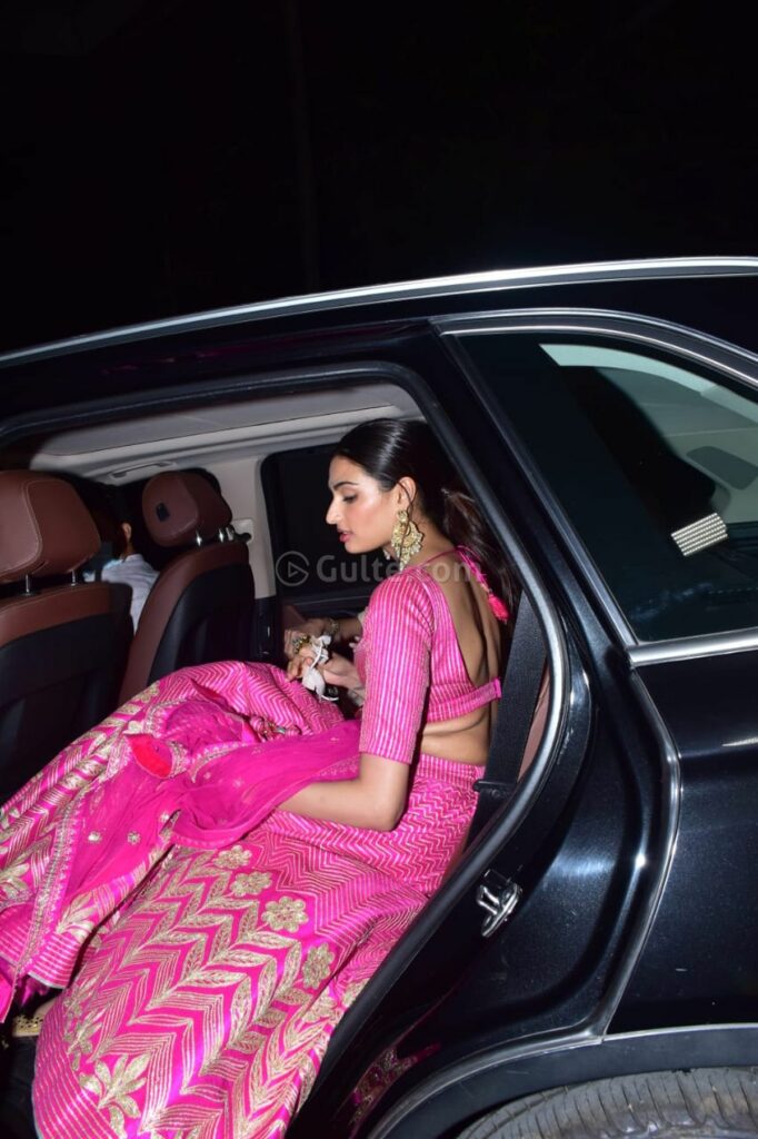 Pic Talk of the day: Vaani Kapoor And Athiya Shetty Flaunt Their Royal Lehengas