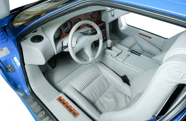 Interior Bugatti EB110 GT Prototype