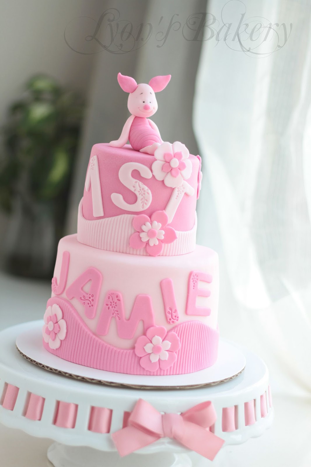 winnie the pooh cake