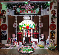 More Gingerbread and Candy in the Kitchen, Christmas Home Tour,  2022