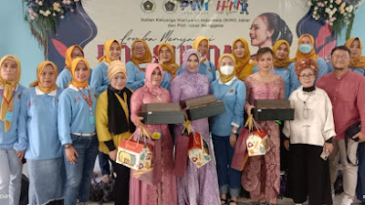 Lestarikan Budaya Sunda,  IKWI Dan PWI Jabar Gelar  Lomba Menyanyi Pop Sunda