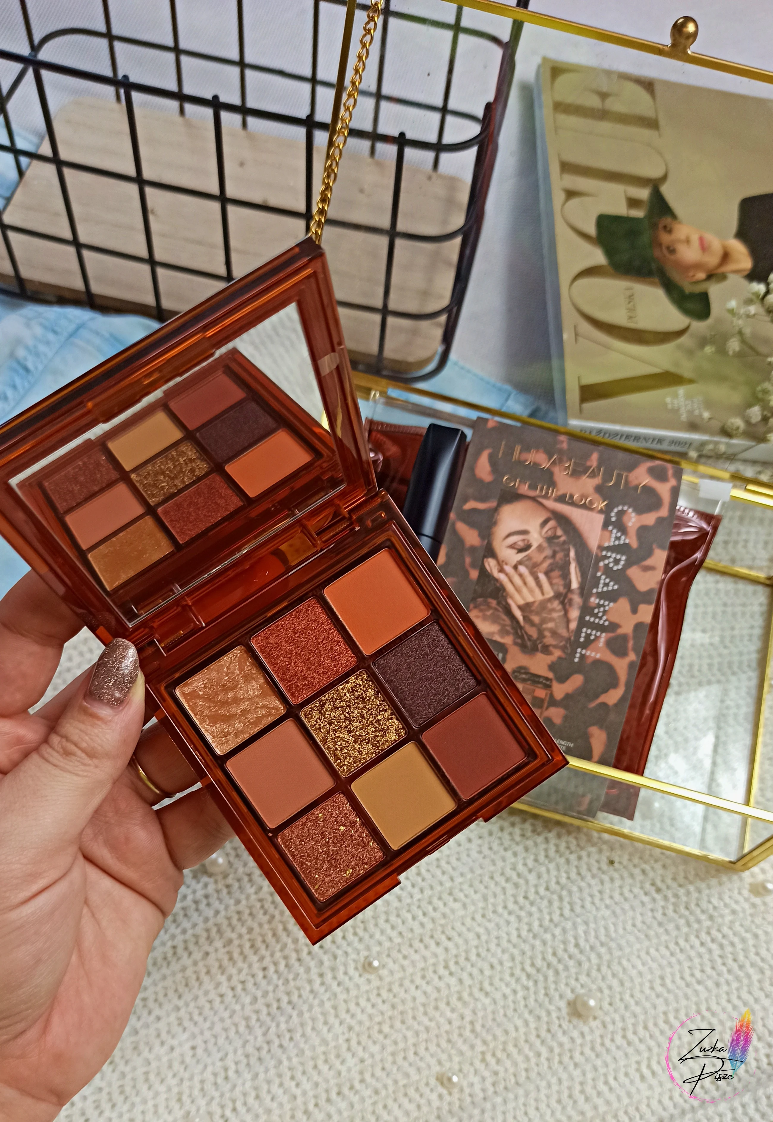 Huda Beauty paleta cieni Brown Obsessions Caramel