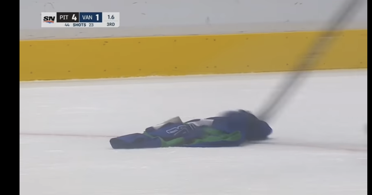 Jersey tossed on the ice is sign of the times for troubled Canucks